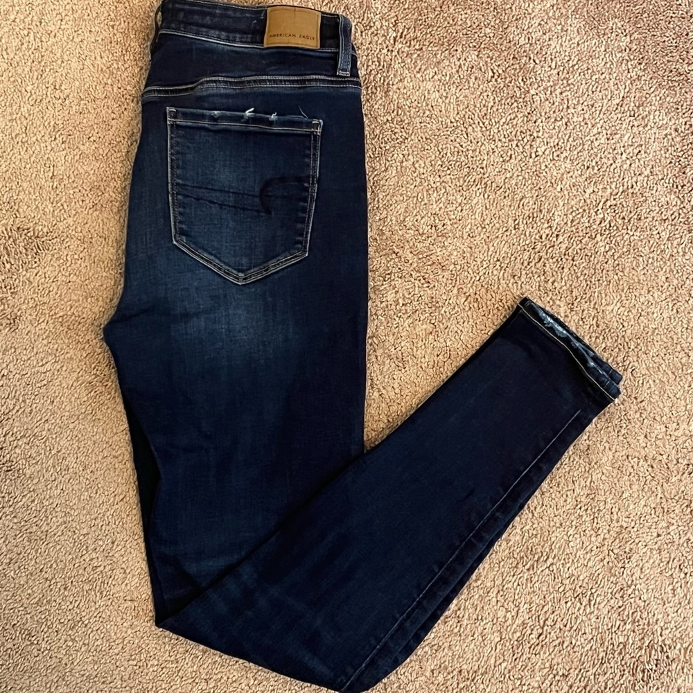 ✨ PRICE DROP American Eagle Dark Wash Skinny Jeans
